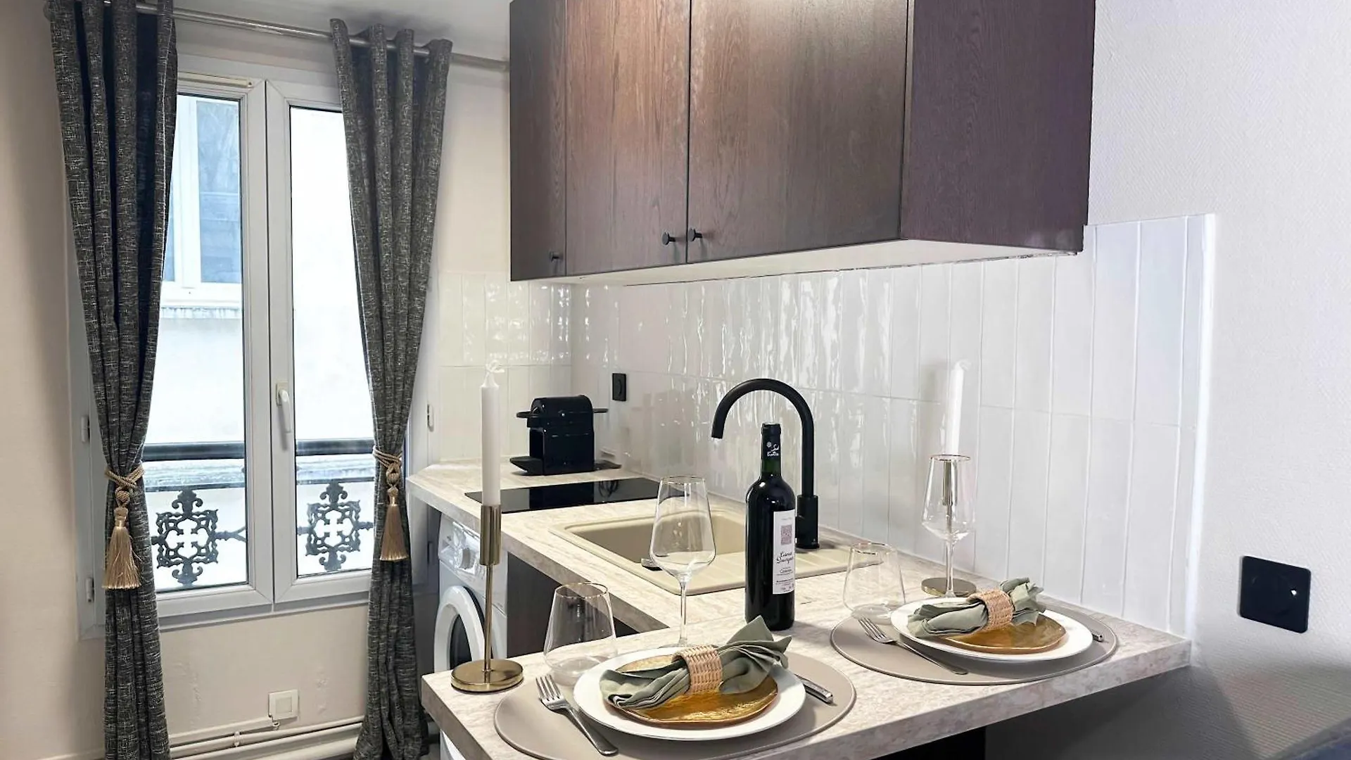 Cosy Hideaway Near Montparnasse Apartment